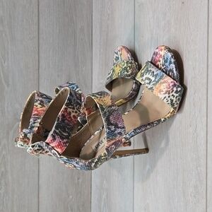 Steve Madden Women Mira Ankle Heels Sandals shoes sz 8.5